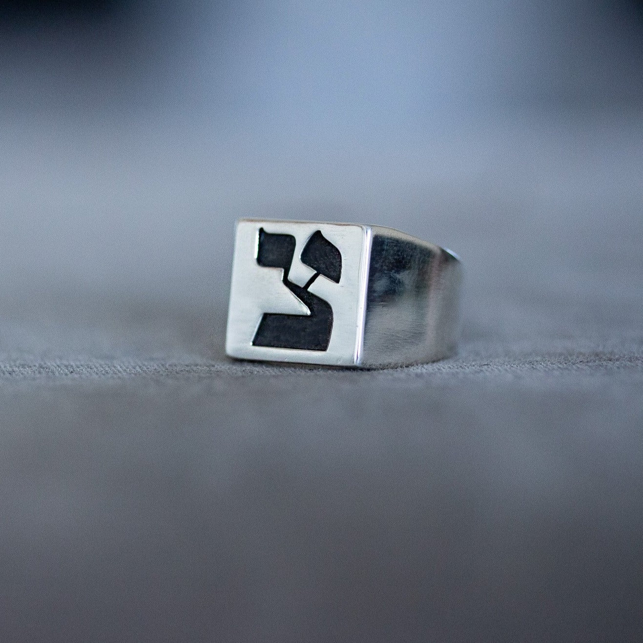 TZADIK Signet Ring