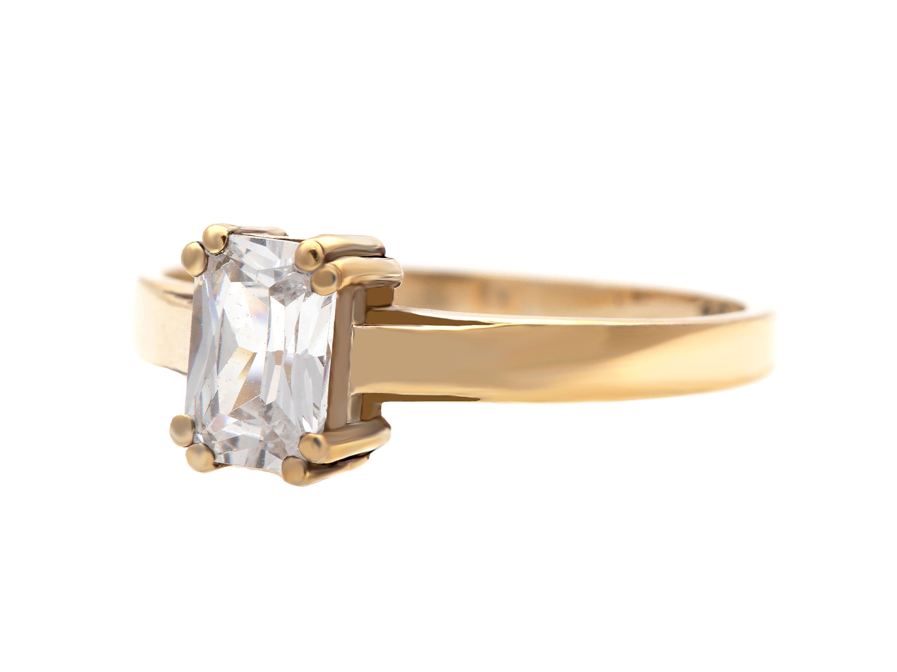 Mering Ring with an Emerald Cut Diamond