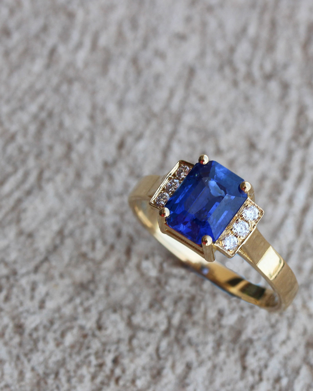 NBS 1920&#39;s Sapphire and Diamond Ring