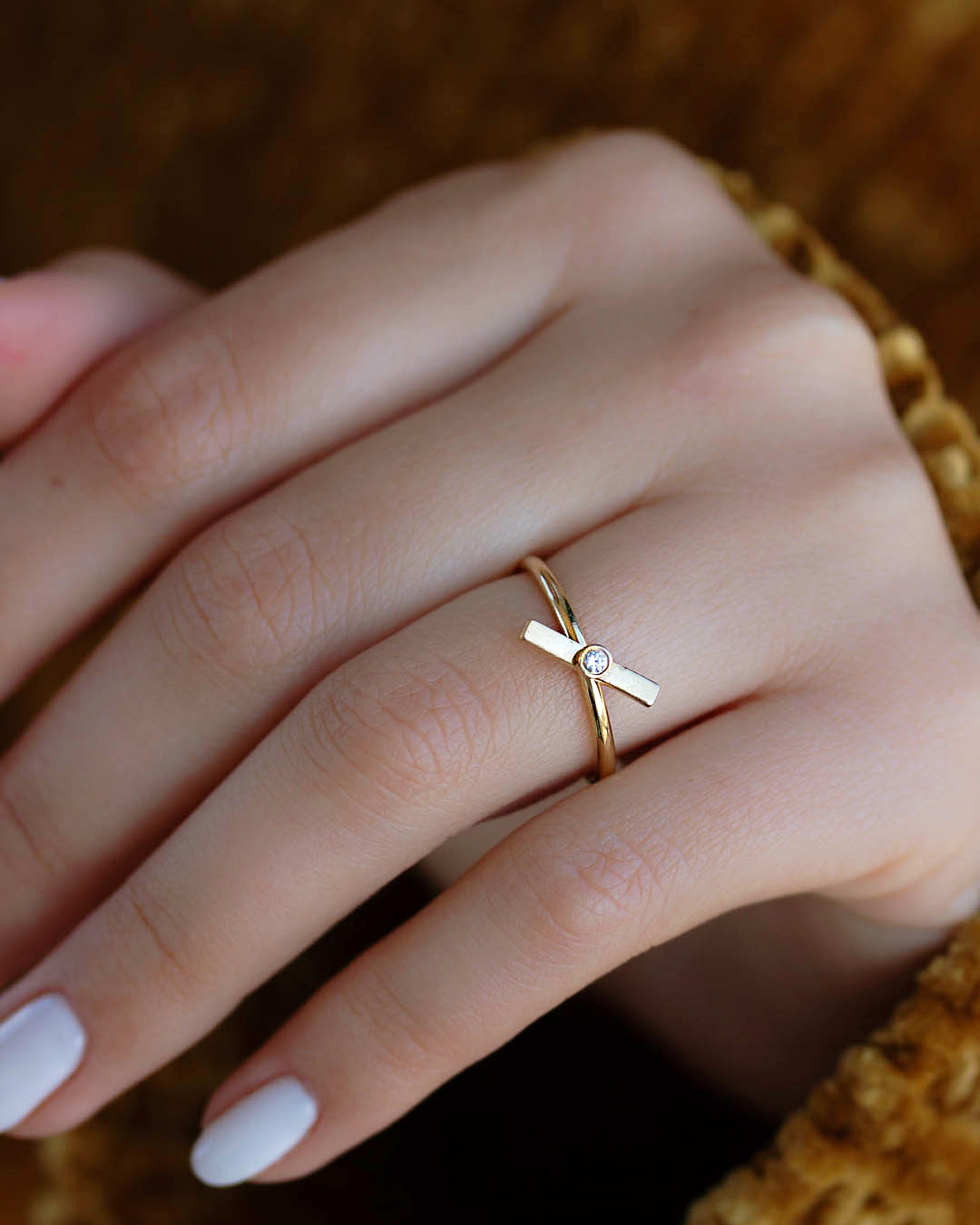 Twist Kinetic Diamond Ring