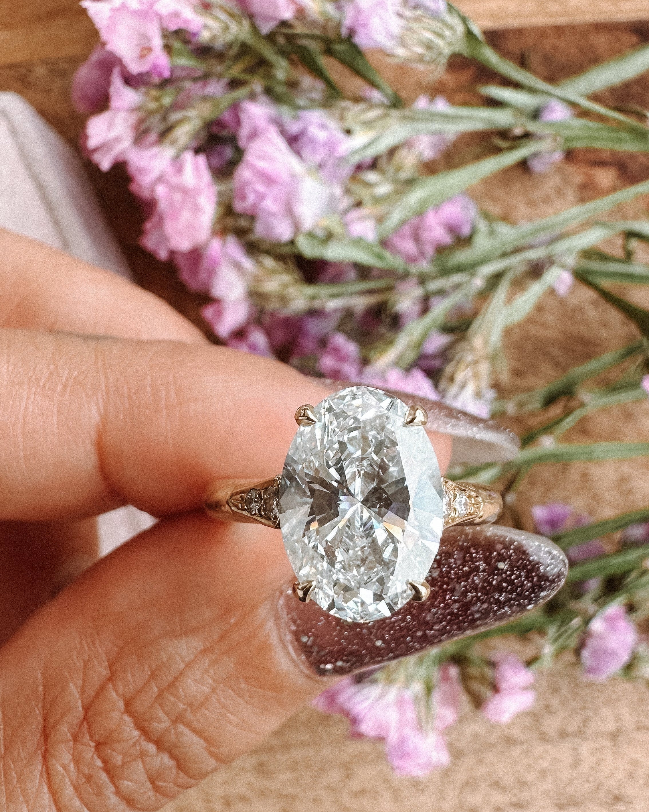 Yasmin Oval Cut Diamond Ring with 2.00 carat Lab Grown Diamonds