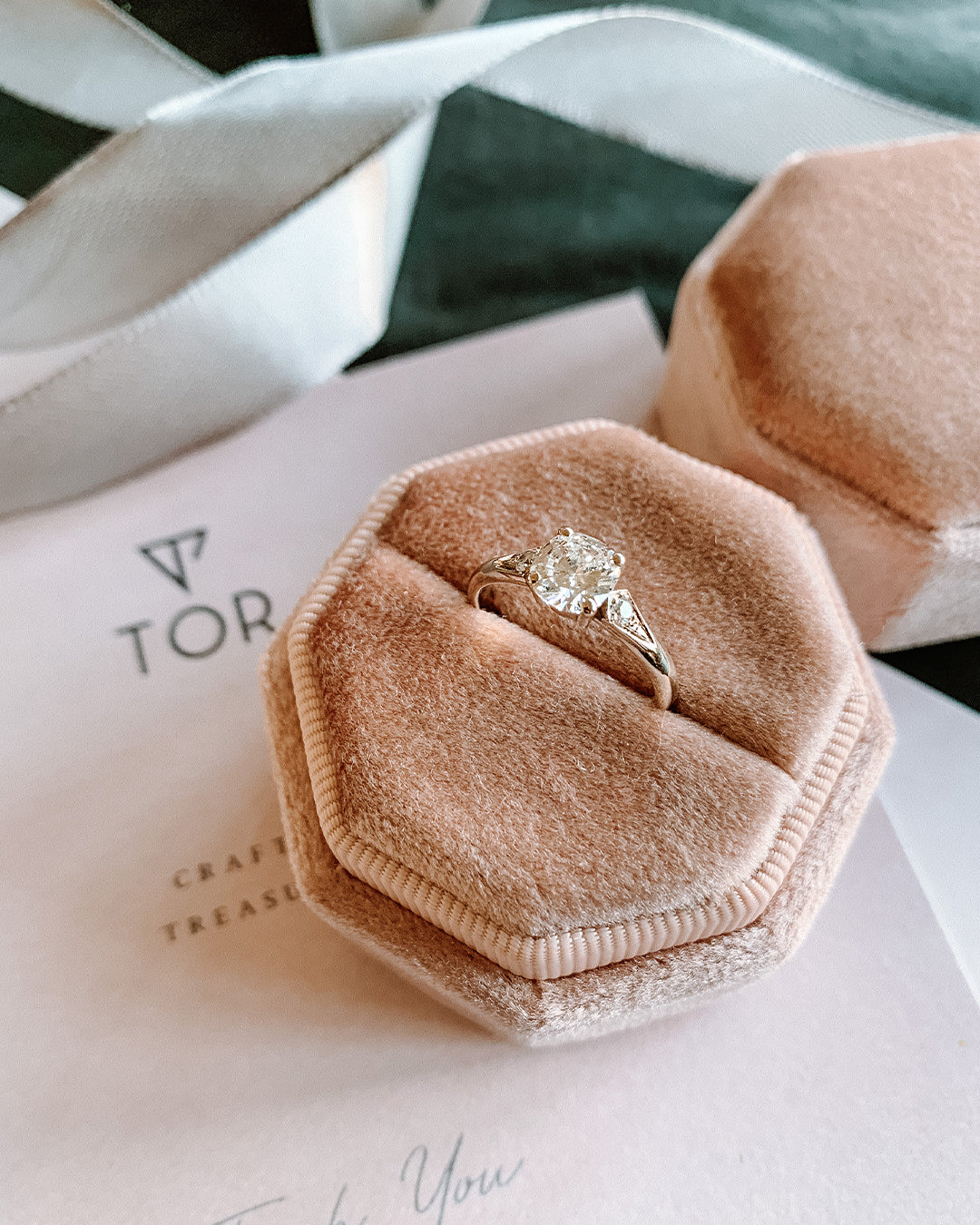 Sivan Engagement Ring with High Quality Cushion Cut Diamond